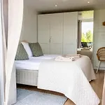 Eden - Design-sea-pool-sauna *